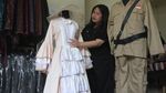 Jelang HUT RI, Kostum Pejuang hingga Noni Belanda Laris Disewa