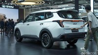 Kia Carens Manual Meluncur, Jadi Varian Termurah Rp 269 Juta