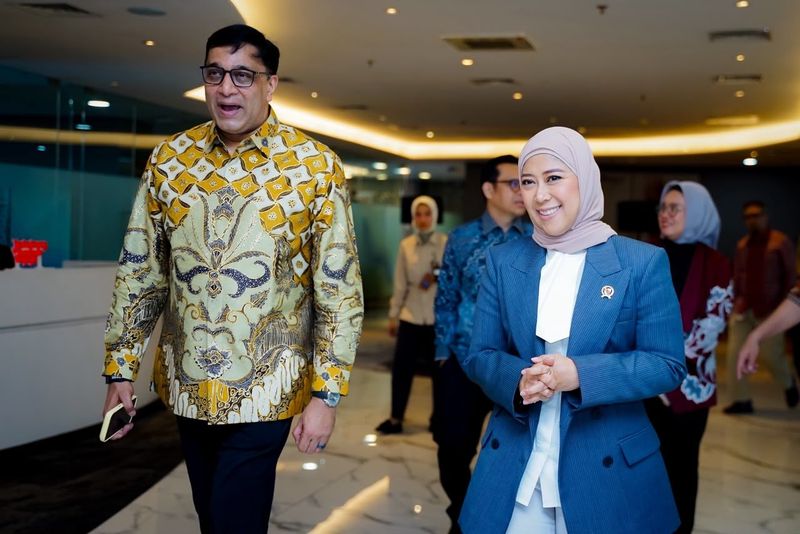 Menteri Komunikasi dan Digital Meutya Hafid menyambut baik peluncuran Zankore by Indosat, inisiatif kolaborasi Indosat Ooredoo Hutchison, Ooredoo Group, Nokia, dan NVIDIA untuk membangun AI Factory terbesar di Asia Tenggara di Indonesia. Infrastruktur komputasi kecerdasan artifisial (AI) tersebut diproyeksikan memiliki kapasitas hingga 1 gigawatt (GW) dalam tiga tahun dan menjadi fondasi pengembangan layanan AI bagi Indonesia maupun kawasan.