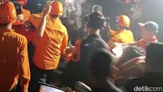 Korban Kebakaran Gedung Bapenda DKI Dievakuasi dari Lantai 15, Ini Kondisinya