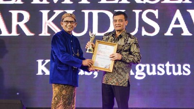 Ahmad Luthfi Raih Penghargaan Pendobrak Kemajuan Jawa Tengah
