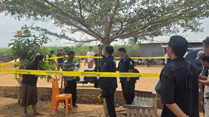 Polisi mendatangi olah TKP anak 10 tahun tewas tergantung ayunan