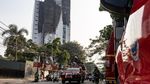 Puing Kebakaran Gedung Bapenda DKI Mulai Dibersihkan