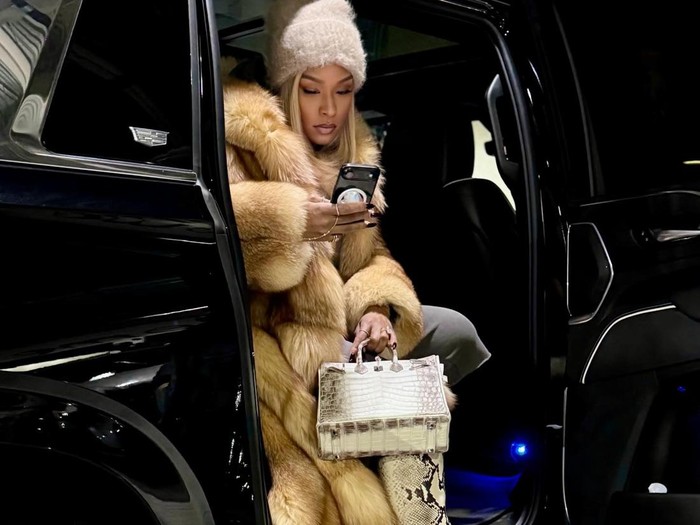 Savannah James