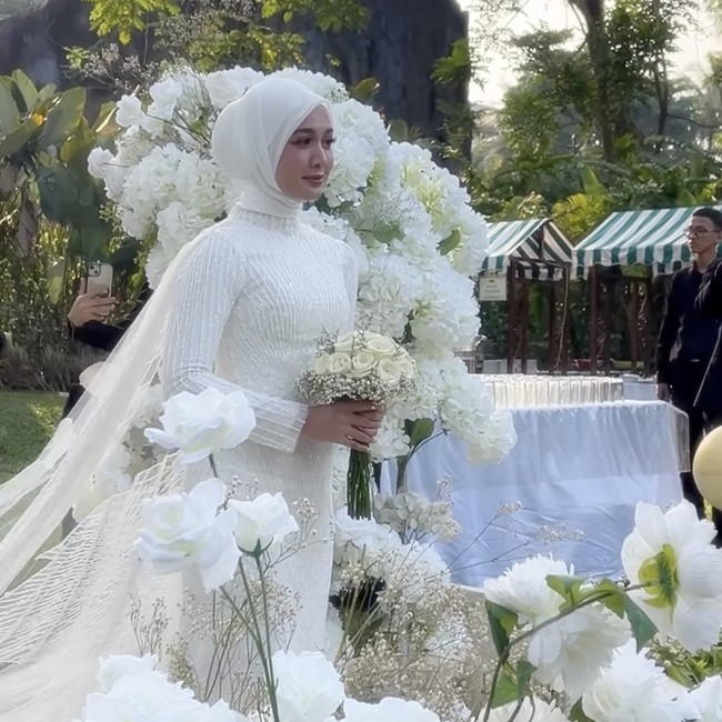 Momen Ijab Kabul Mazaki Ahmad dan Dea Annisa