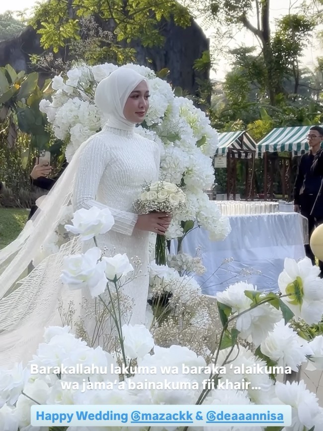 Momen Ijab Kabul Mazaki Ahmad dan Dea Annisa