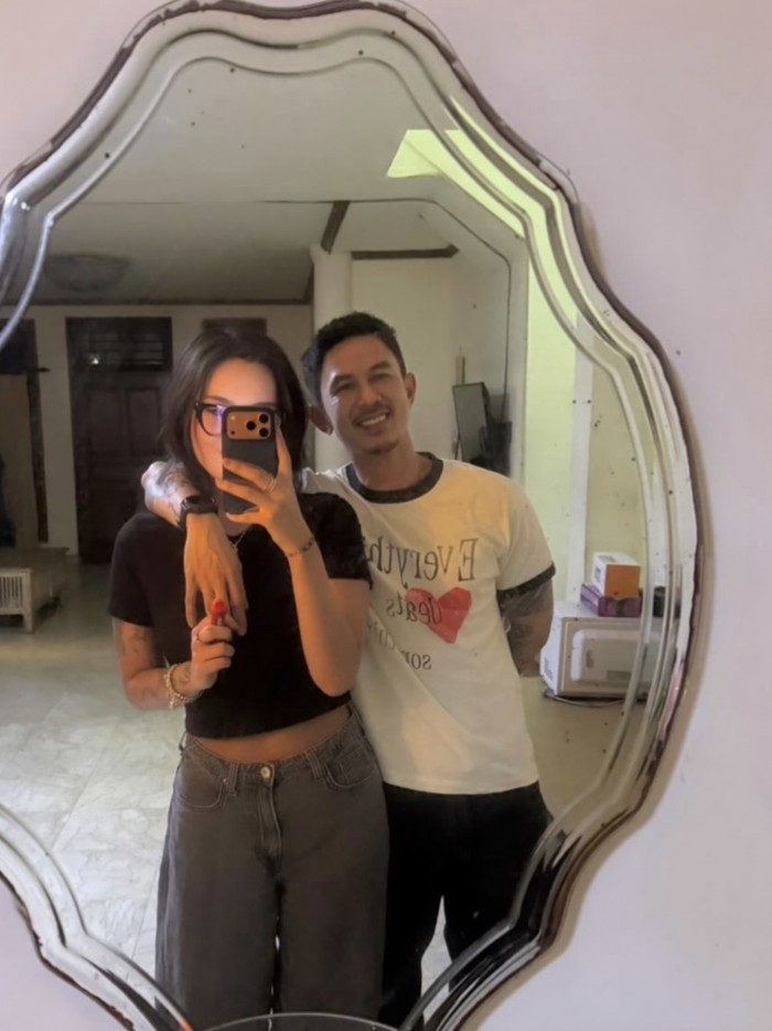 Fandy Christian pamer pacar baru.