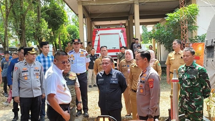 Forkopimda di Prabumulih  saat mengecek 4 pos Karhutla