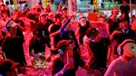 Gelombang Panas Bikin Warga Seoul Cari Hiburan Malam yang Lebih Sejuk