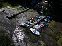 Gelombang Panas Keringkan Waduk Sulejow, Perahu Terjebak Lumpur