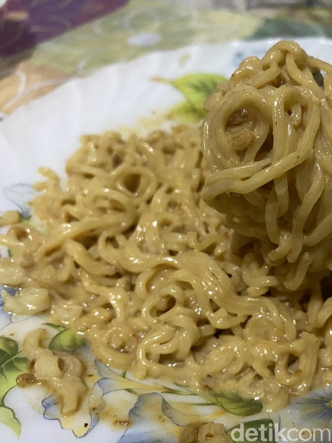 Cobain Racikan Indomie Campur Mayones Hokben yang Creamy