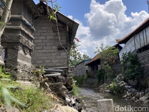 Langganan Banjir, Warga Bantaran Sungai Candigara Klungkung Minta Tanggul