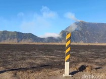 Cegah Api Kembali Membesar, Bromo Dijaga Petugas Patroli 24 Jam Nonstop