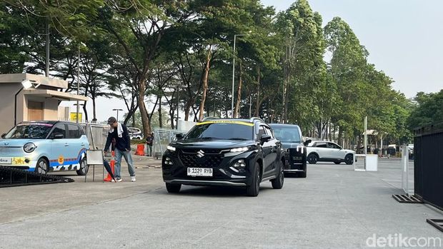 Test Drive Suzuki Fronx SGX.