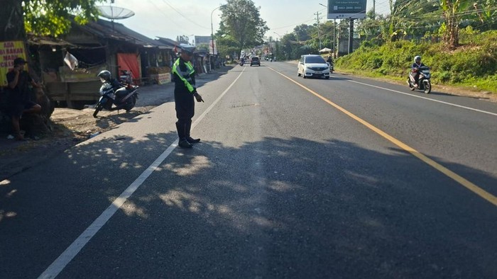 TKP pemotor tewas usai terlindas di Lopait, Tuntang, Kabupaten Semarang, Minggu (9/8/2026).
