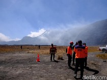 Video: Dampak Kebakaran Bromo Meluas, 3 Heli Water Bombing Dikerahkan