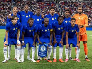 Chelsea Ingin Finis Setinggi Mungkin