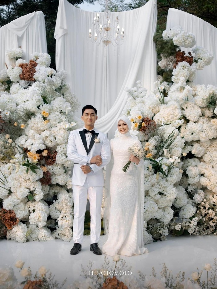 Dea Annisa dan Mazaki Ahmad nikah.