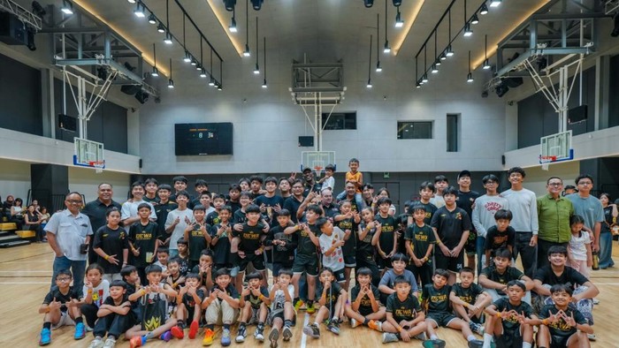 Dewa United Basketball Academy buka markas baru di Tangerang, Banten.