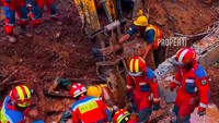 Kronologi 2 Pekerja Proyek Tertimpa Beton Turap Drainase di Jaktim