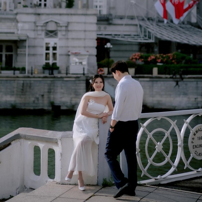 Intip Foto Prewedding Romantis Felicia Tissue dan Calon Suami di Singapura
