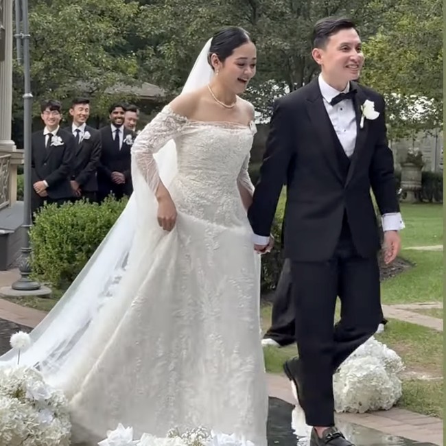 Gisela Cindy dan Sian Resmi Menikah, Ucap Janji Suci di Altar