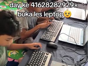 Viral Ide Bisnis ala Gen Z: Cuan dari Buka Jasa Les Laptop di Ruang Tamu