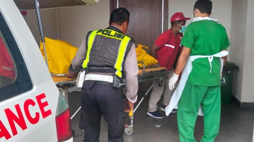 Jenazah IKAG (21) di RSUD Sanjiwani, Gianyar. Pria itu tewas akibat kecelakaan tunggal hingga menabrak pohon di Jalan Bypass Dharma Giri, Senin (10/8/2026) pagi.
