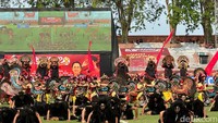 Opening ceremony menampilkan Tari Kolosal Bantengan Jawa Timur. Acara berlangsung meriah.