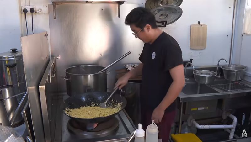 Mantan software engineer jualan Hokkien Mee Demi Jualan Mie, Mantan Software Engineer Ini Tinggalkan Gaji Rp174 Juta