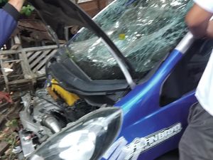 Ngeri! Mobil Drag Race Hilang Kendali Tabrak Penonton, 8 Tewas-9 Luka