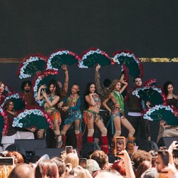 Slay! no na Debut Lagu Honk! Sampai Ajak Bule Ngomong Jawa di HITC Los Angeles