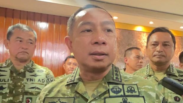 Panglima TNI Jenderal Agus Subiyanto Panglima TNI Jenderal Agus Subiyanto