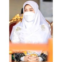 Selain piawai membaca Al-Quran, Raabiatul memiliki latar belakang pendidikan formal dan sertifikasi IT seperti Microsoft Office Specialist dan Adobe Certified Certificate. Ia pernah bekerja sebagai System Data Analyst di BAG Networks (2012) dan IT Instructor di HAD Technologies (2013). Foto: Dok. Instagram mr94ler15 (Fan Page)