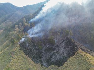 2.056 Wisatawan Pilih Refund Tiket Bromo Imbas Kebakaran