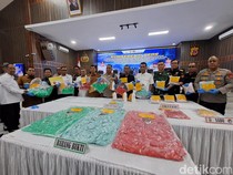 Kades di Aceh Utara Ditangkap Edarkan 50 Ribu Butir Ekstasi-2.495 Vape Getar
