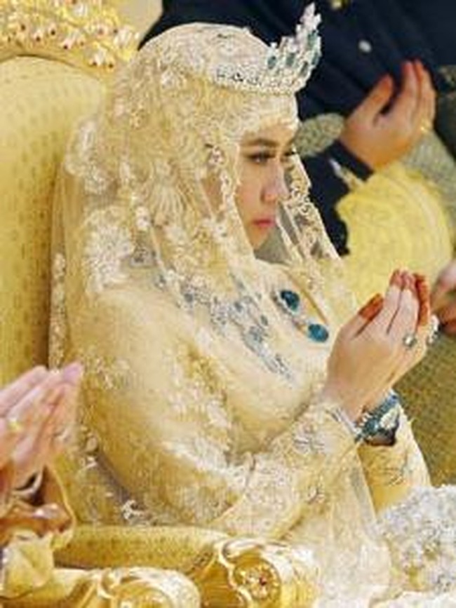 7 Foto Menantu Sultan Brunei yang Gelarnya Dicopot, Dulu Miss World Muslimah