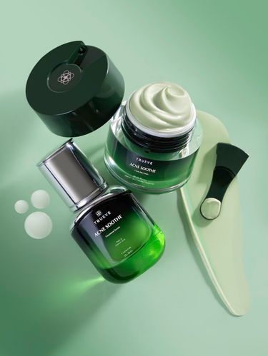 Rekomendasi acne care dari Trueve Acne Soothe Correcting Cream dan Trueve Acne Soothe Treatment Serum. Rekomendasi acne care dari Trueve Acne Soothe Correcting Cream dan Trueve Acne Soothe Treatment Serum.