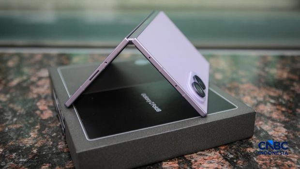 Samsung Galaxy Z Fold8. (CNBC Indonesia/Faisal Rahman)
