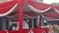 Mendikdasmen menyebut siswa di SNT adalah anak-anak yang berprestasi. SNT menjadi model pendidikan khusus yang menampung siswa-siswa dengan kemampuan akademik di atas rata-rata.  Sekolah Nasional Terintegrasi merupakan satu bentuk sistem atau model pendidikan yang juga konsisten dengan Undang-Undang Sistem Pendidikan Nasional, di mana anak-anak yang memiliki kemampuan dan bakat yang istimewa mendapatkan pendidikan khusus, kata Muti. Foto: Cicin Yulianti/detikcom