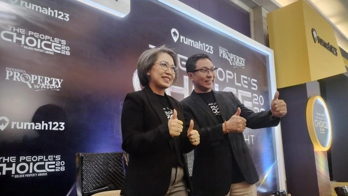 Senior Commercial Advisor Rumah123 Maria Herawati Manik dan CEO of Indonesia Property Watch