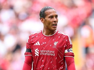 Van Dijk Menantikan Transfer Baru Lagi dari Liverpool