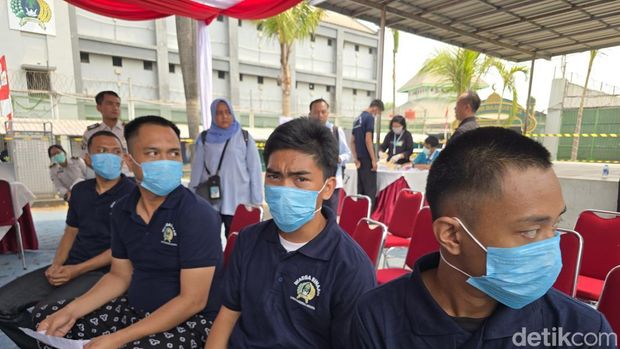 Wamenkes Benyamin Paulus saat berkunjung, Cipinang, Jakarta Timur (Jaktim), pada Senin (10/6/2026).