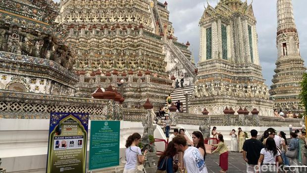 Wat Arun di Bangkok, Thailand