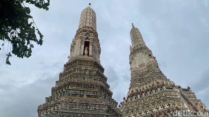 Wat Arun di Bangkok, Thailand