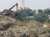 TPA Cipayung Depok Longsor karena Overload, DLHK Tambah Alat Berat