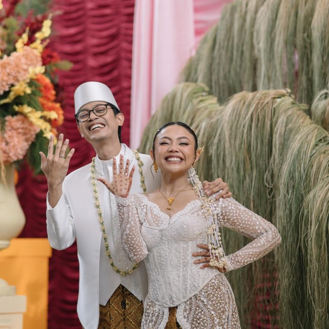Potret Pernikahan YouTuber Aulion dengan Pila