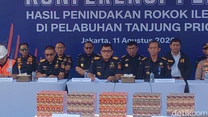 Direktur Jenderal Bea dan Cukai, Djaka Budi Utama