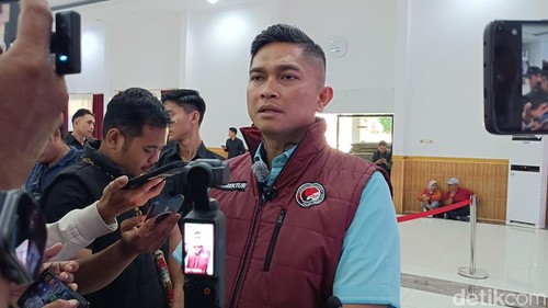 Dirresnarkoba Polda NTB, Kombes Roman Smaradhana Elhaj di Gedung Sasana Dharma Polda NTB, Selasa (11/8/2026).