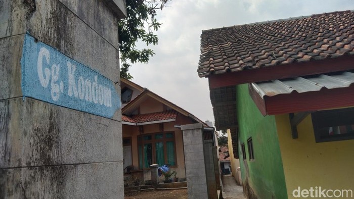 Gang Kondom di Blok Panyindangan, Desa Cieurih, Kecamatan Maja, Kabupaten Majalengka